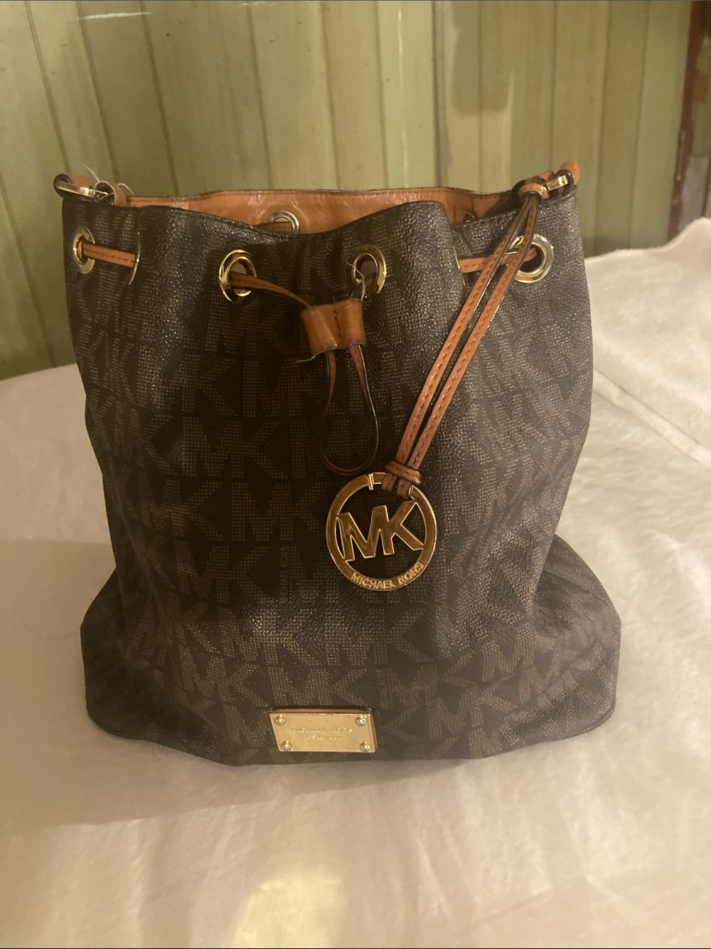 Michael Kors Jules Monogram Drawstring Bucket Shoulder Bag with Gold Hardware